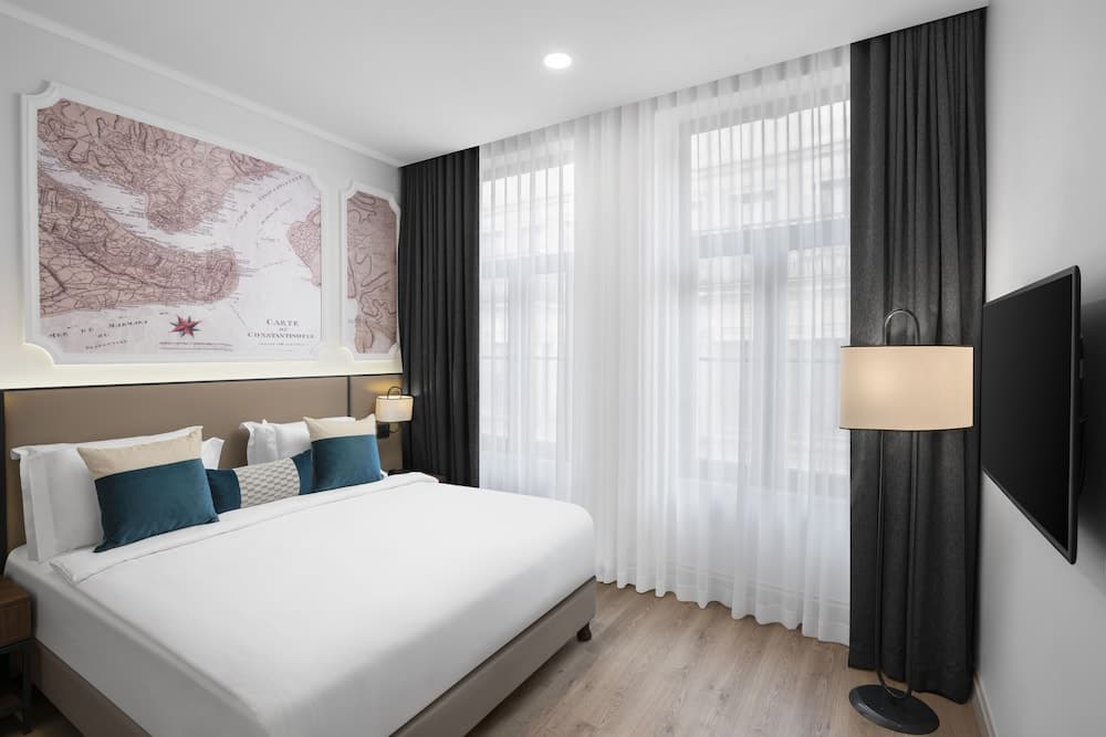 Akka Suites Taksim — 6