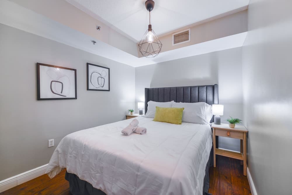 Stylish  Condo in Brickell Free Parking — 16