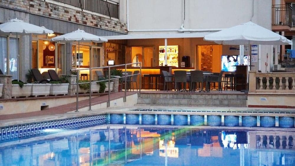 Hotel Iris — 4