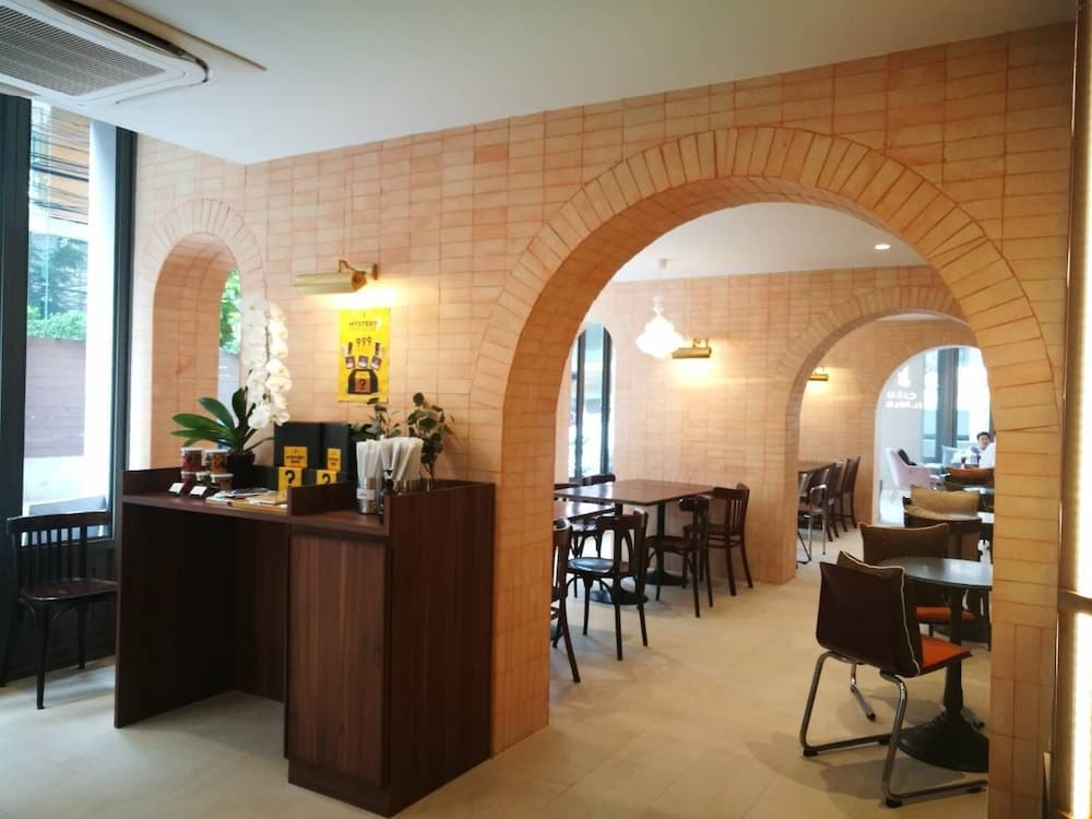 The Quarter Ploenchit by UHG — 15