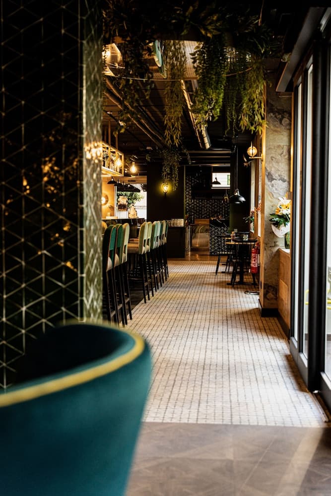 Mercure Roma Corso Trieste — 16