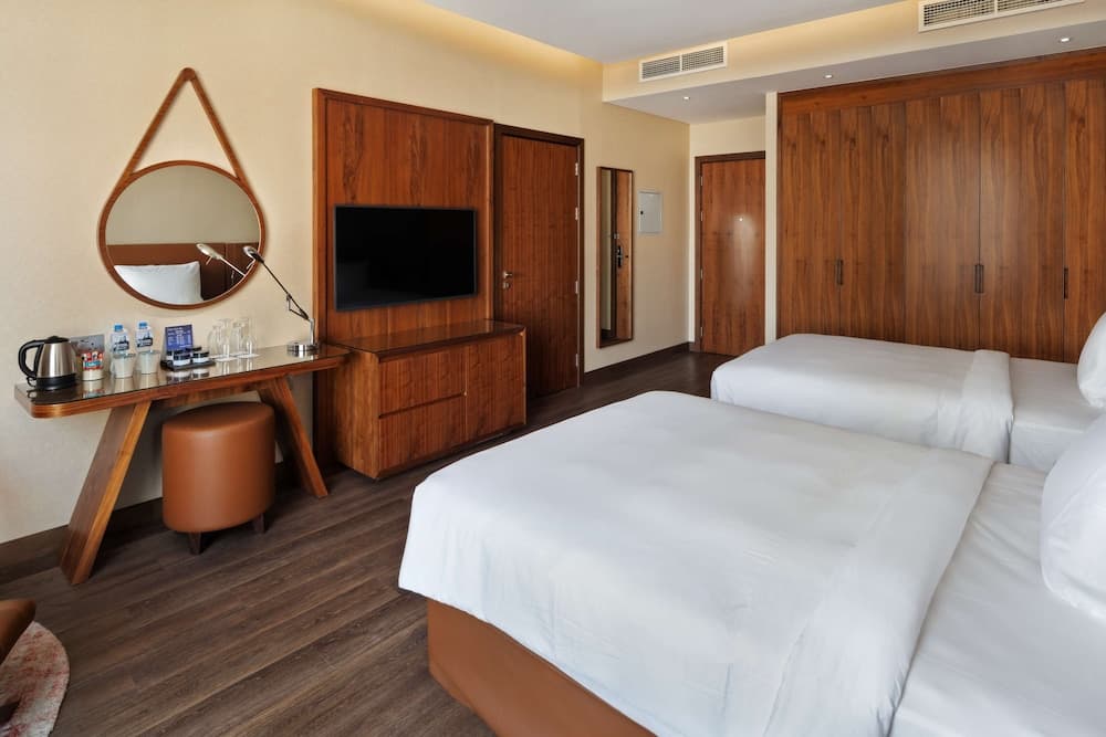 Radisson Blu Hotel, Dubai Canal View — 17