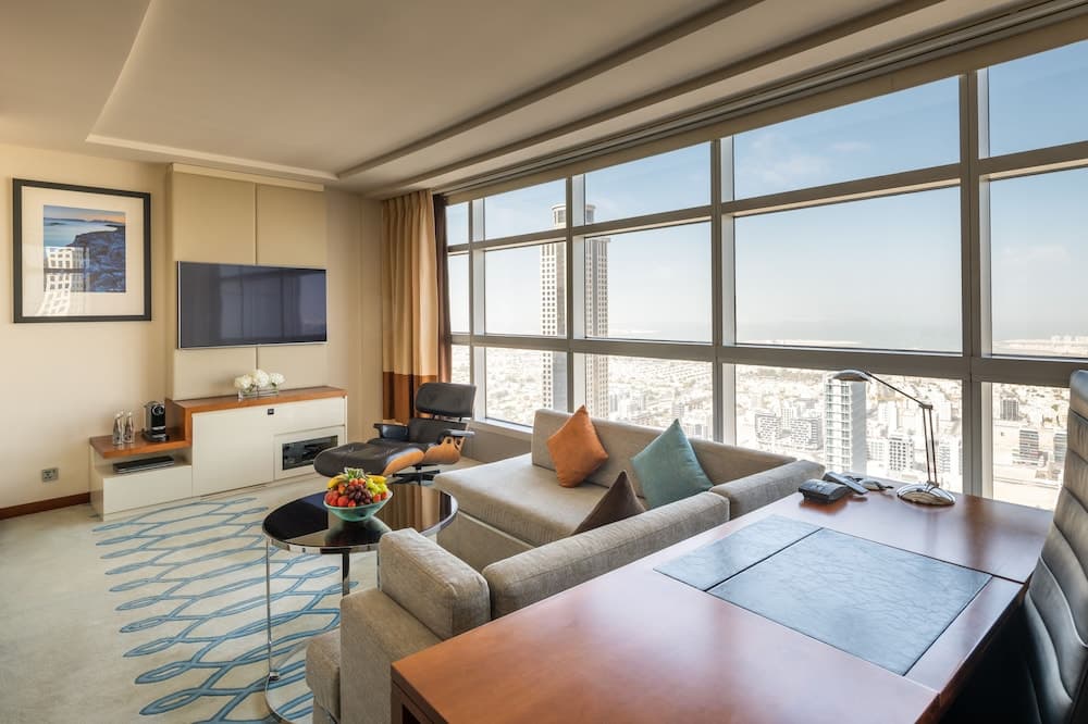 Jumeirah Emirates Towers Dubai — 12