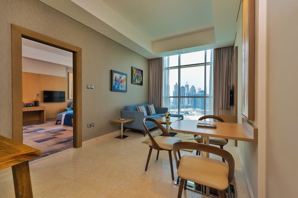 Canal Central Hotel — 11
