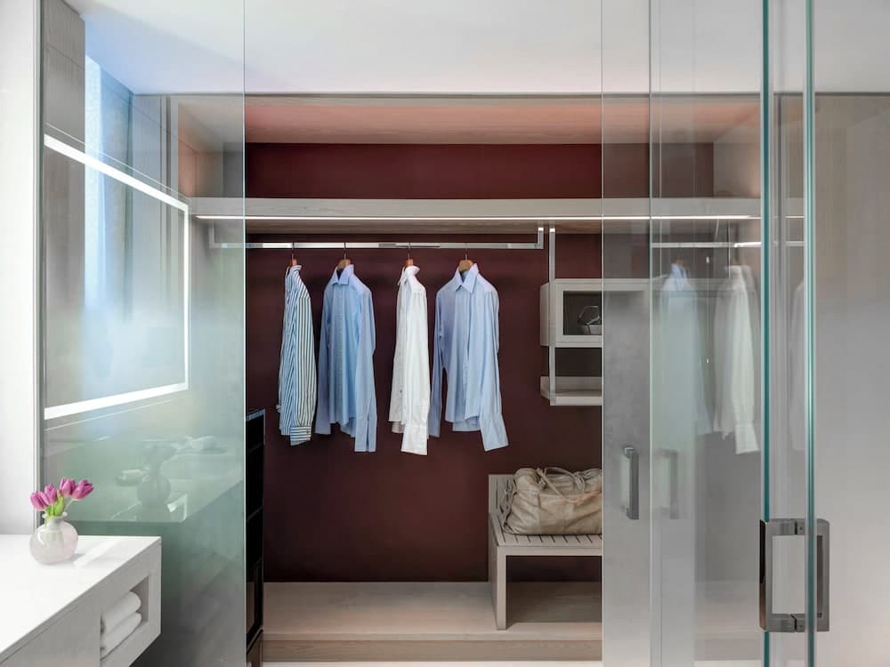 Four Seasons Hotel Dubai International Financial Centre — 28