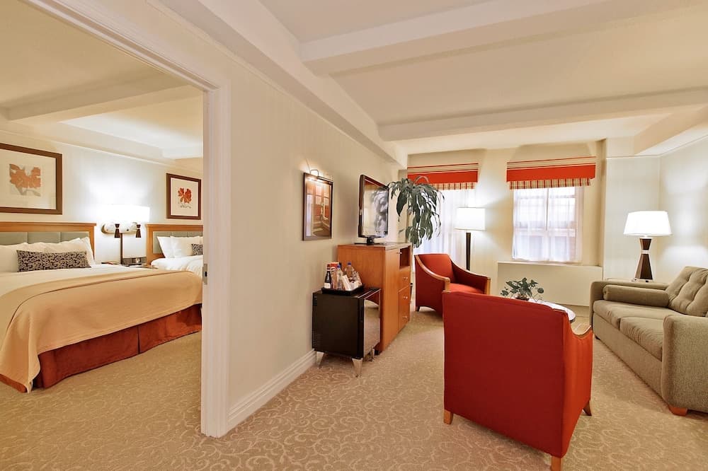 San Carlos Hotel — 18