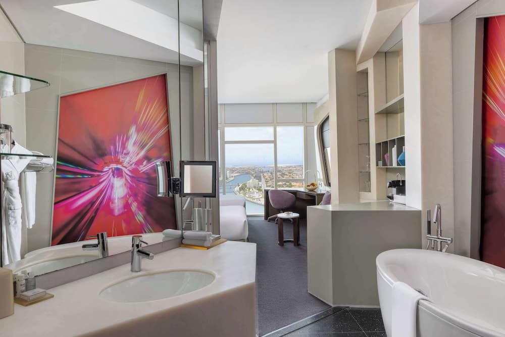 V Hotel Dubai, Curio Collection by Hilton — 15