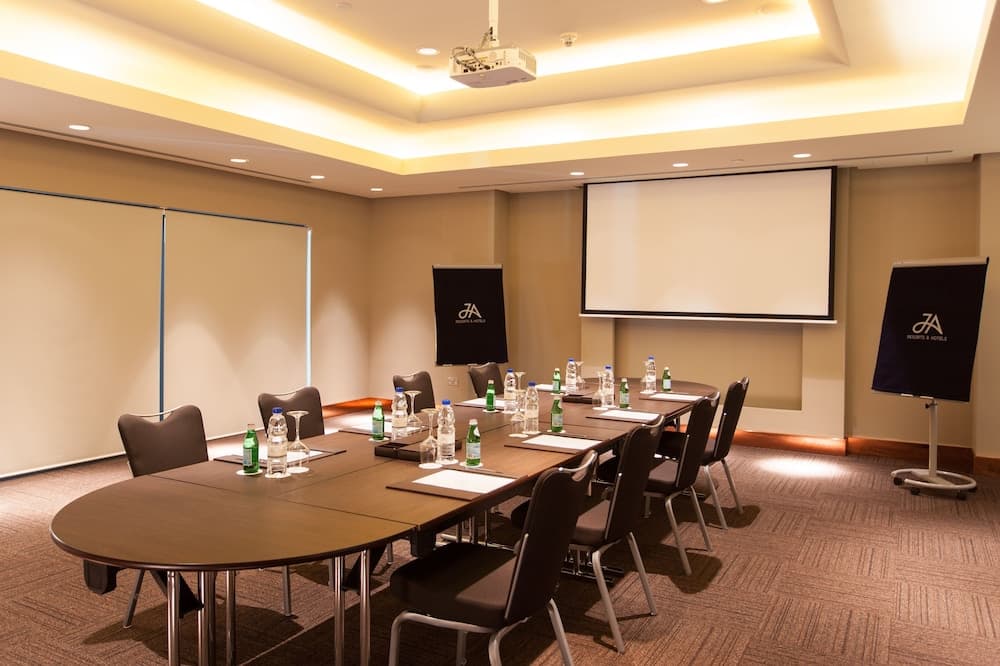 JA Ocean View Hotel, Jumeirah Beach Dubai — 22