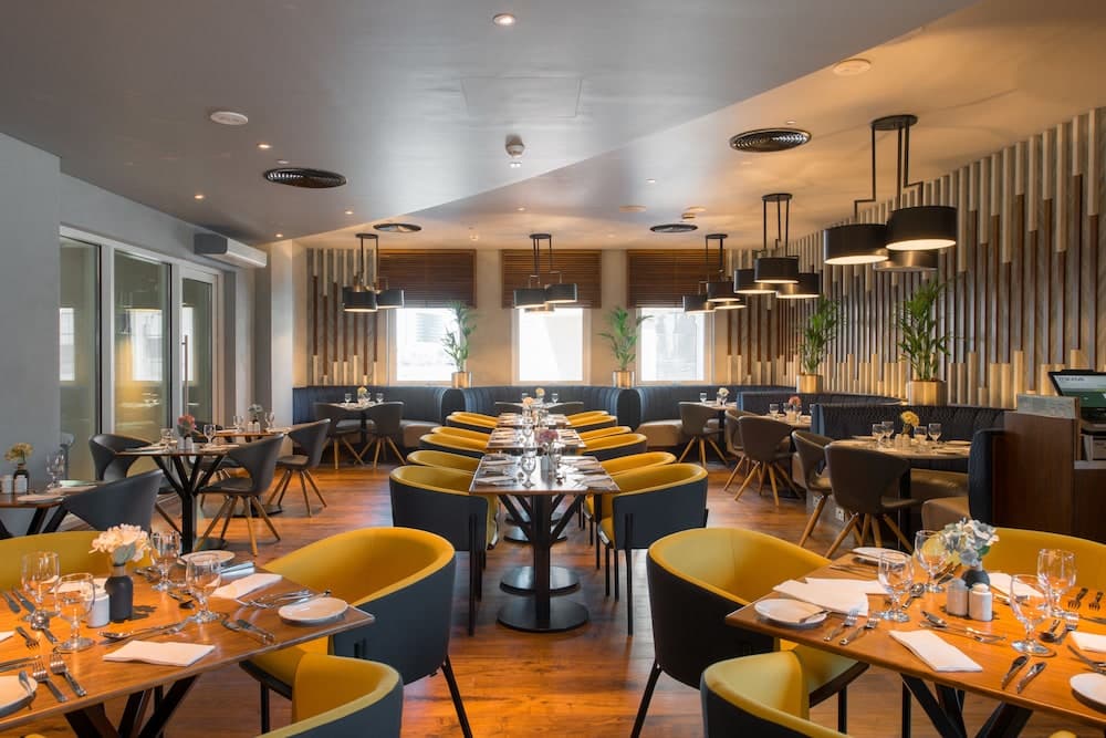 Premier Inn Dubai Al Jaddaf — 9