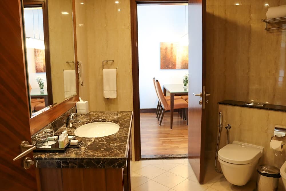 La Suite Dubai Hotel & Apartments — 18