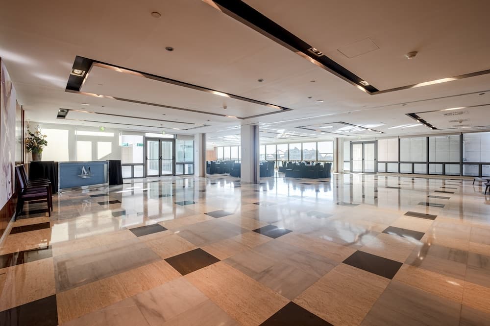 Eurostars Grand Marina — 12