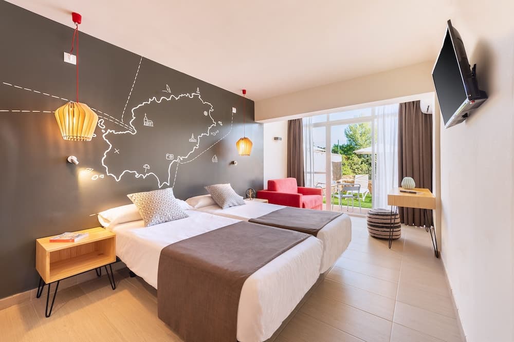 Hotel Vibra Cala Tarida — 10