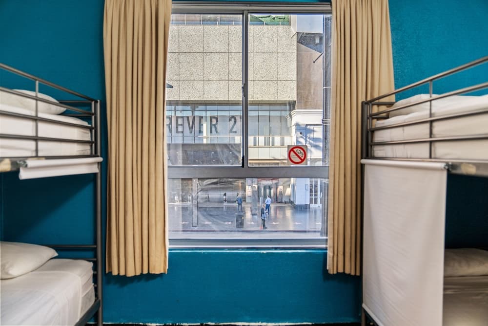 Samesun Hollywood - Hostel — 19