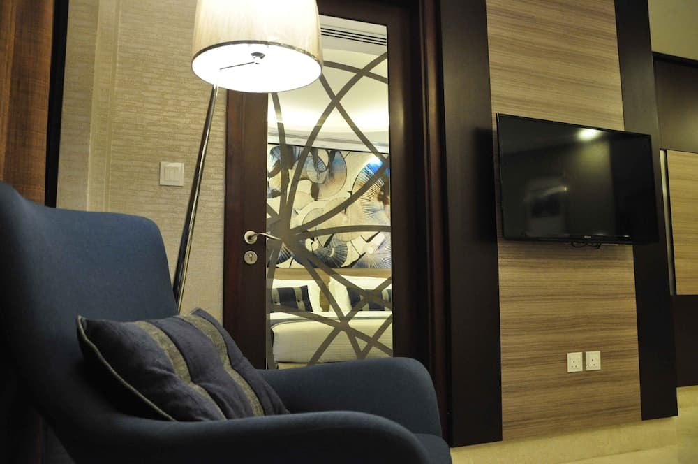 Grand Mercure Business Bay — 23