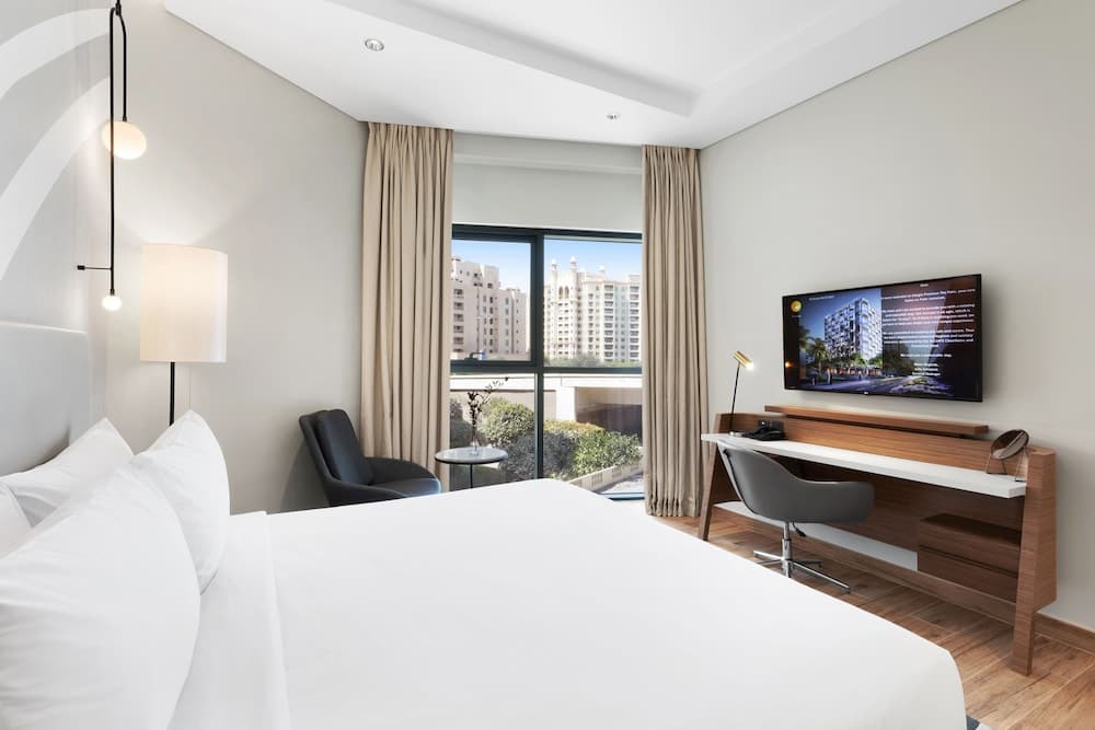 Adagio Premium The Palm — 28