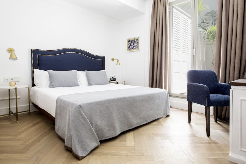 Hotel Midmost by Majestic Hotel Group — 7
