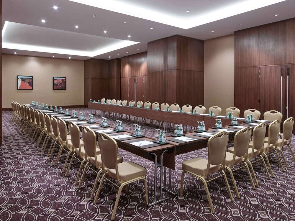 Swissotel Living Al Ghurair — 4