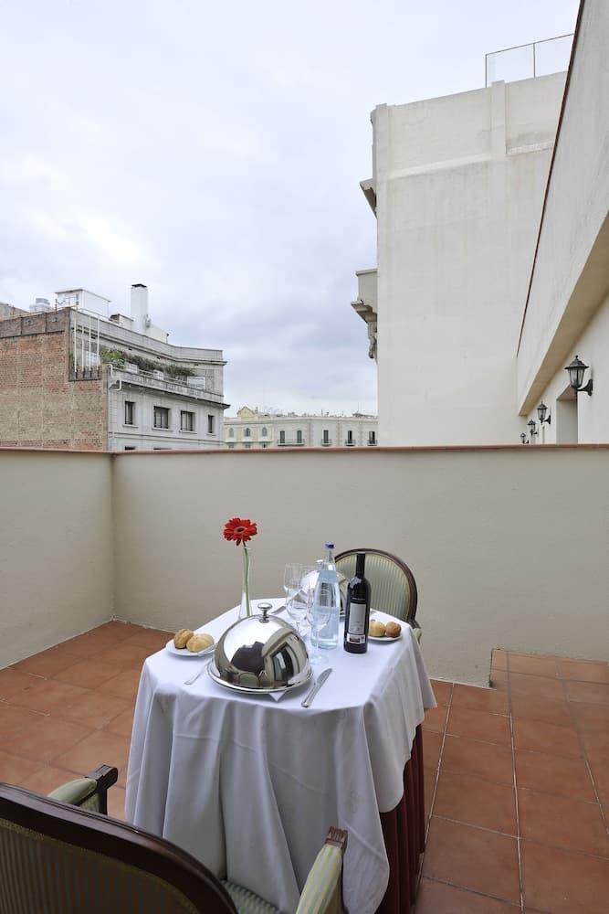 Hotel Roger de Lluria Barcelona — 10
