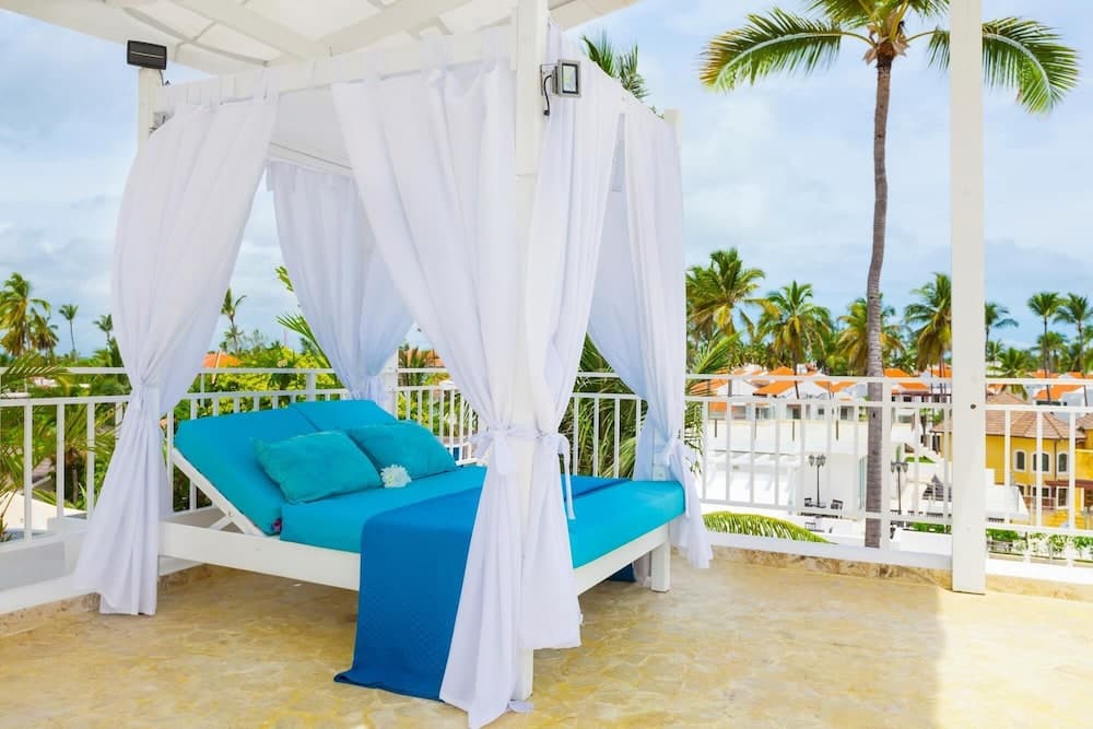 Punta Cana Beachfront Apartment With BBQ Private Terrace — 29