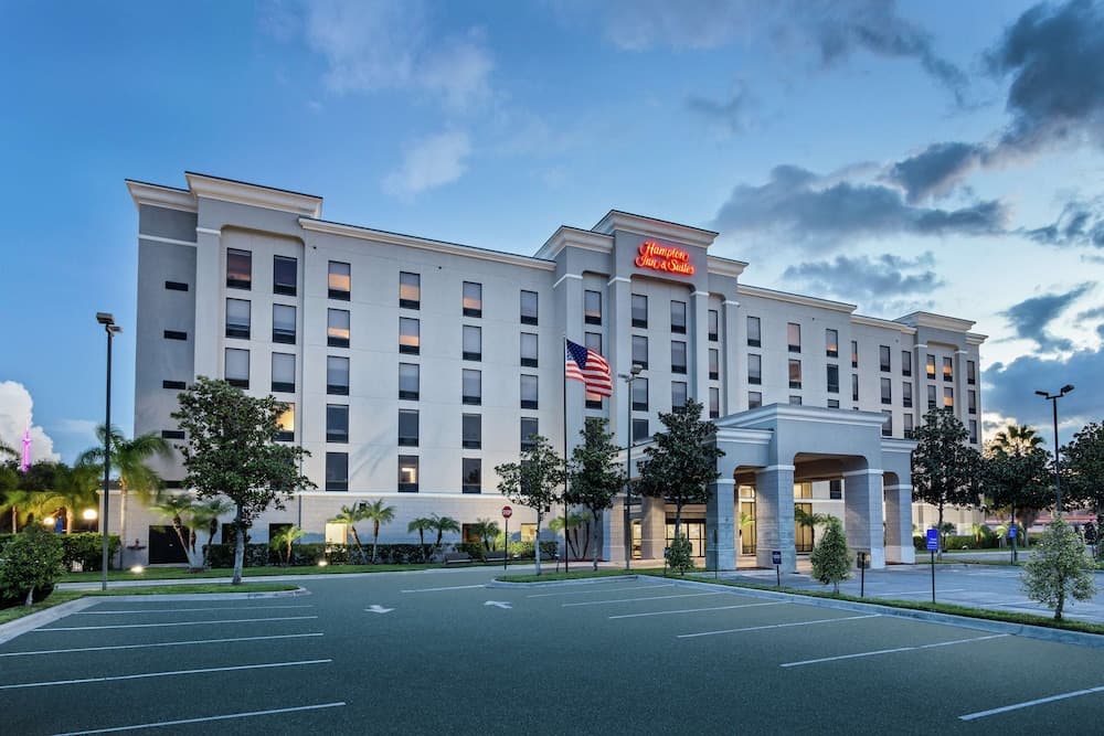 Hampton Inn & Suites Orlando Intl Dr N — 1