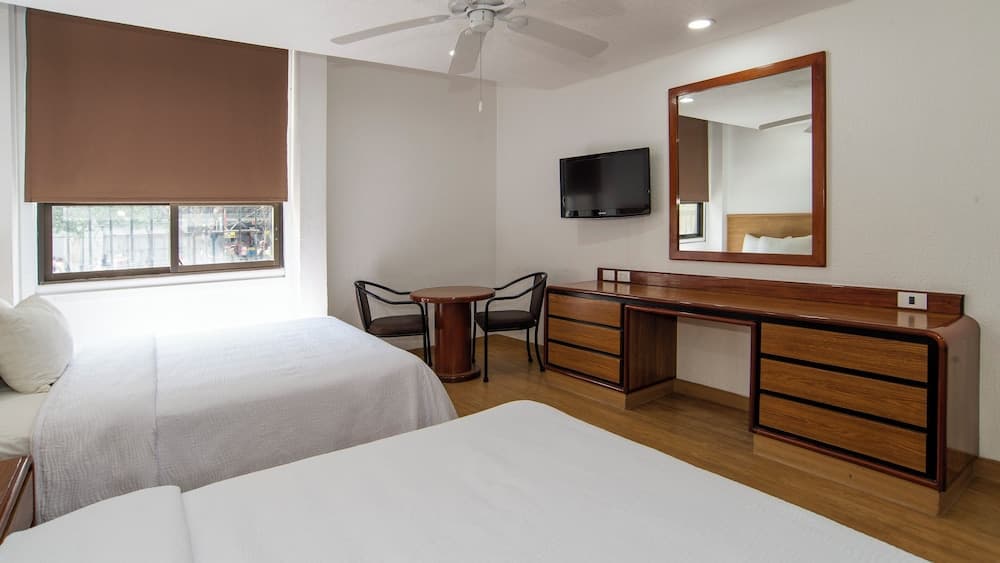 Hotel San Lucas — 10