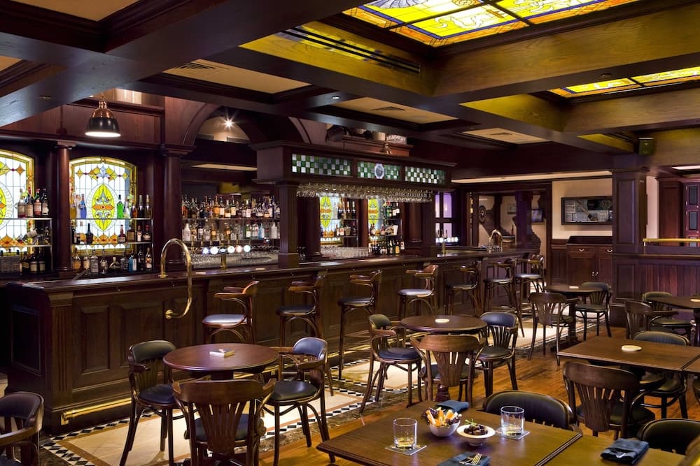 Four Points by Sheraton Bur Dubai — 6