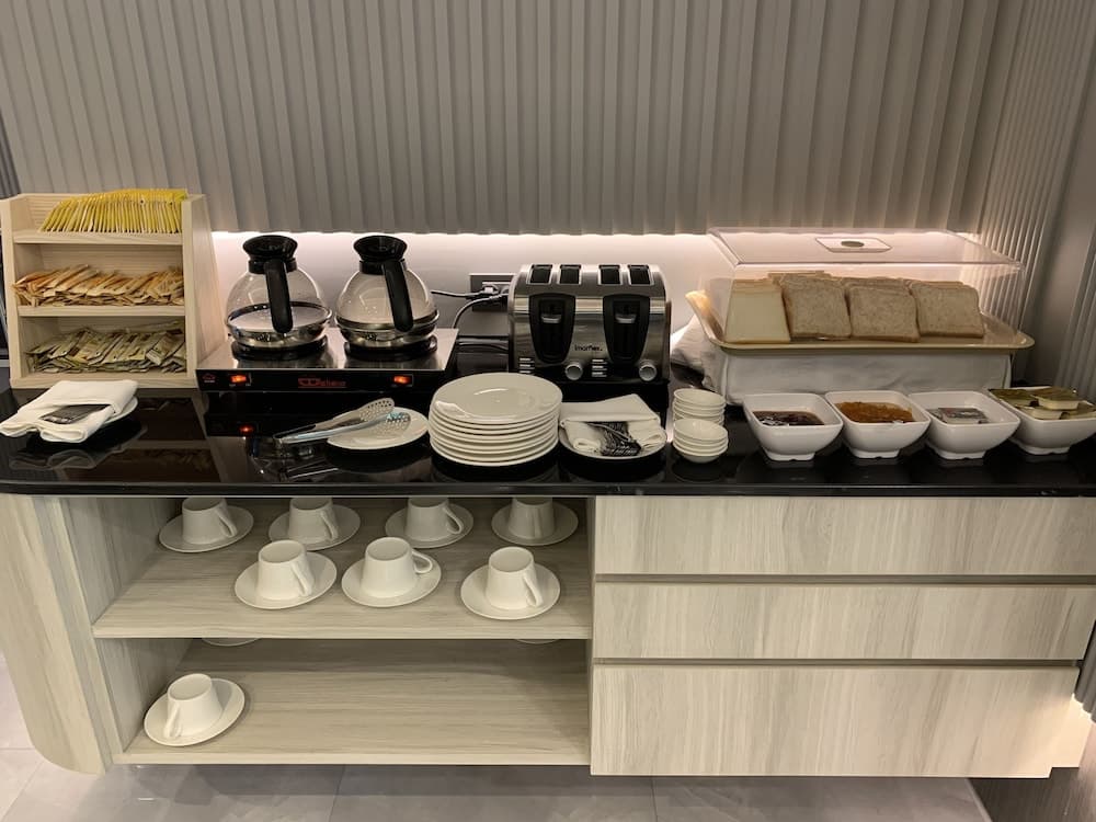 Thana Wisut Hotel — 11