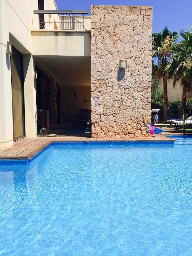 Villa Samarinada 3 — 5