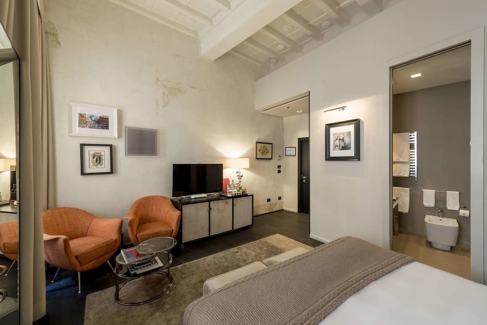 DOM Hotel — 24