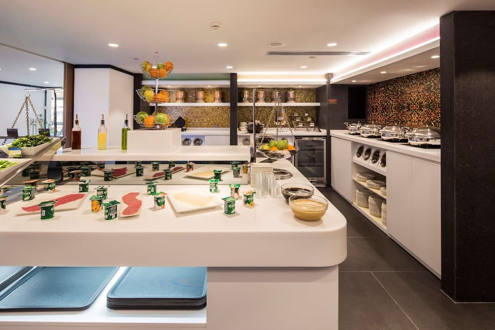 Hampton by Hilton Istanbul Kurtkoy — 26