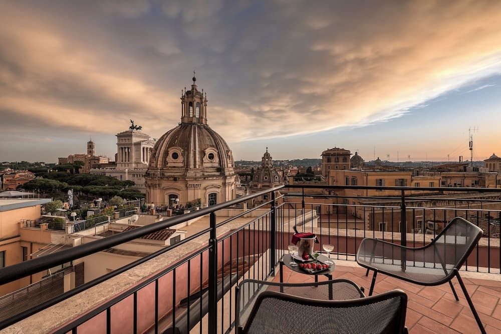 H10 Palazzo Galla — 10