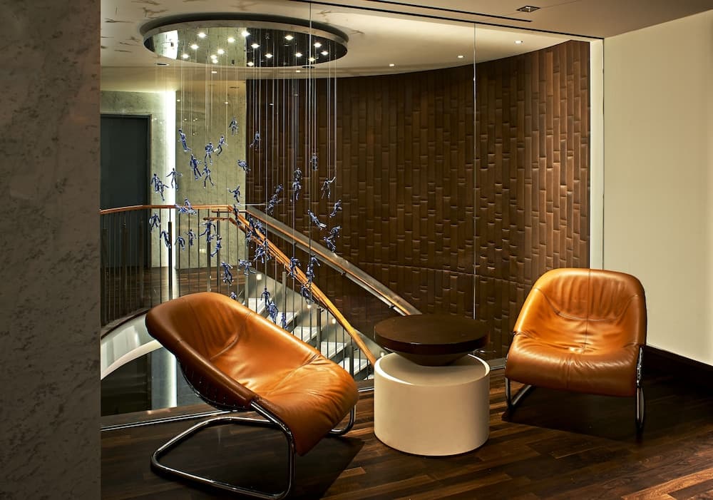 The Fifty Sonesta Hotel New York — 18