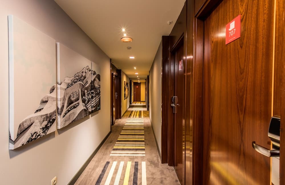 Leonardo Hotel Barcelona Gran Via — 9