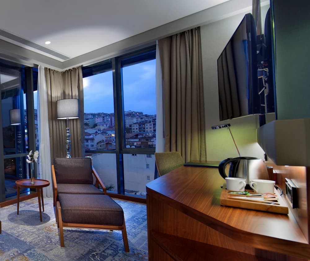 DoubleTree by Hilton Hotel Estambul - Piyalepasa — 7
