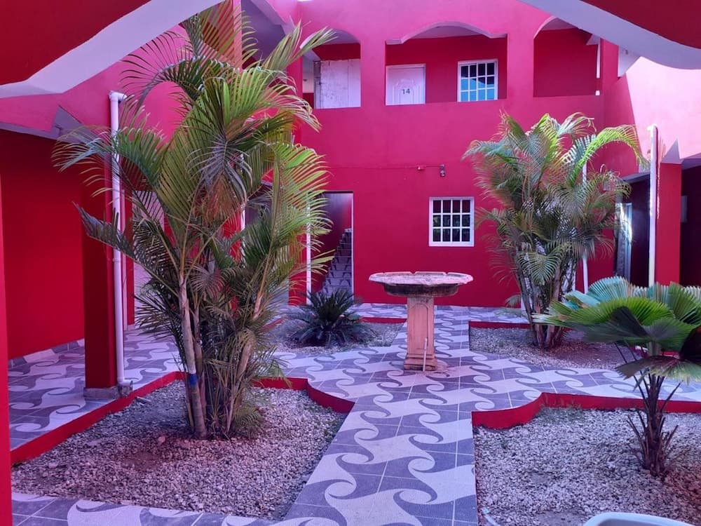 Hotel Punto 4 — 23