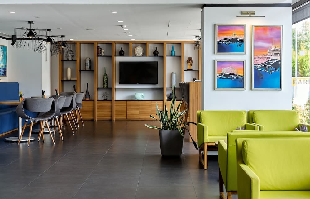 Hampton by Hilton Istanbul Kurtkoy — 20