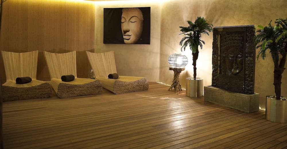 Doubletree by Hilton Estambul Moda — 12