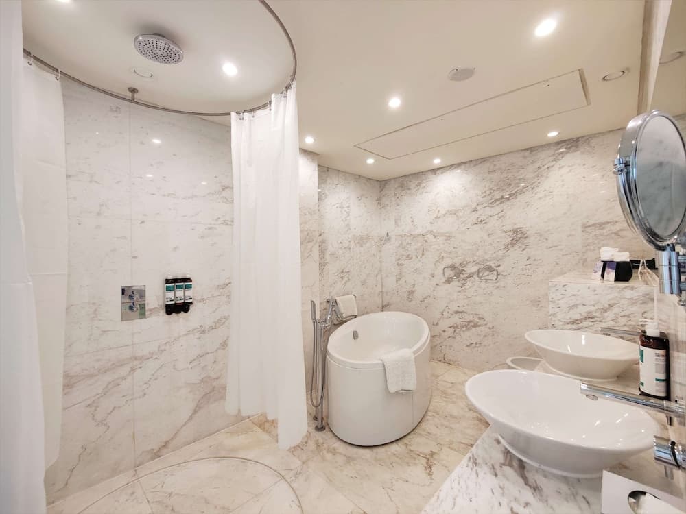 Media One Hotel Dubai — 29