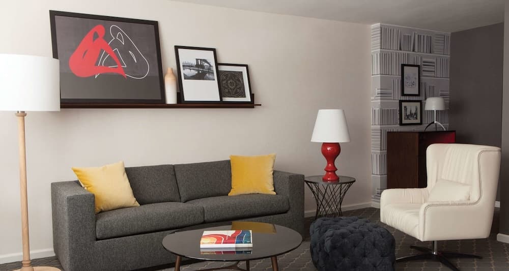The Fifty Hotel Sonesta New York — 15