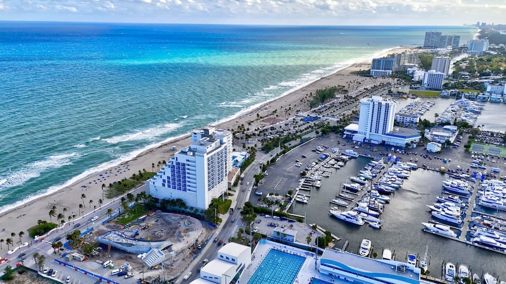 Lux Villa 3br 2ba Steps to Beach — 20