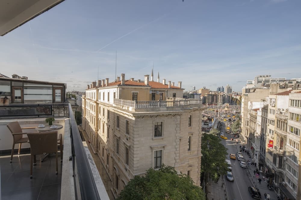 AKKA Lush Hotel Taksim — 14