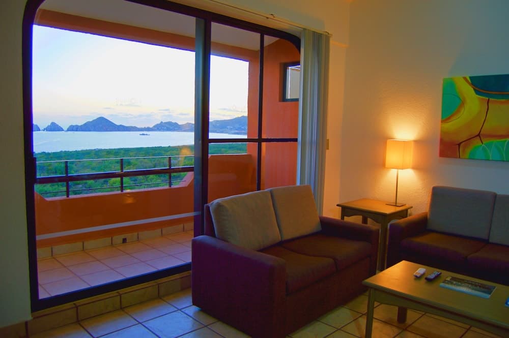 Sunrock Hotel and Suites — 11