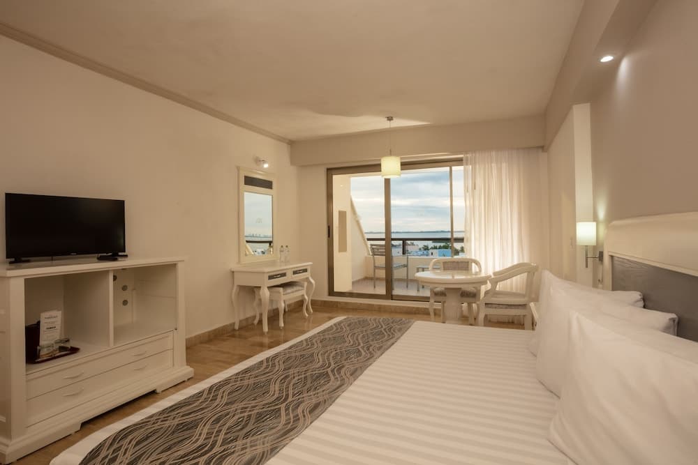 Golden Parnassus All Inclusive Resort & Spa - Adults Only — 24