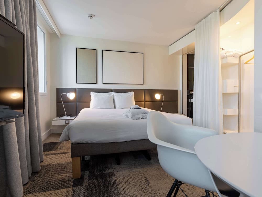 Novotel Suites Paris Expo Porte de Versailles — 13