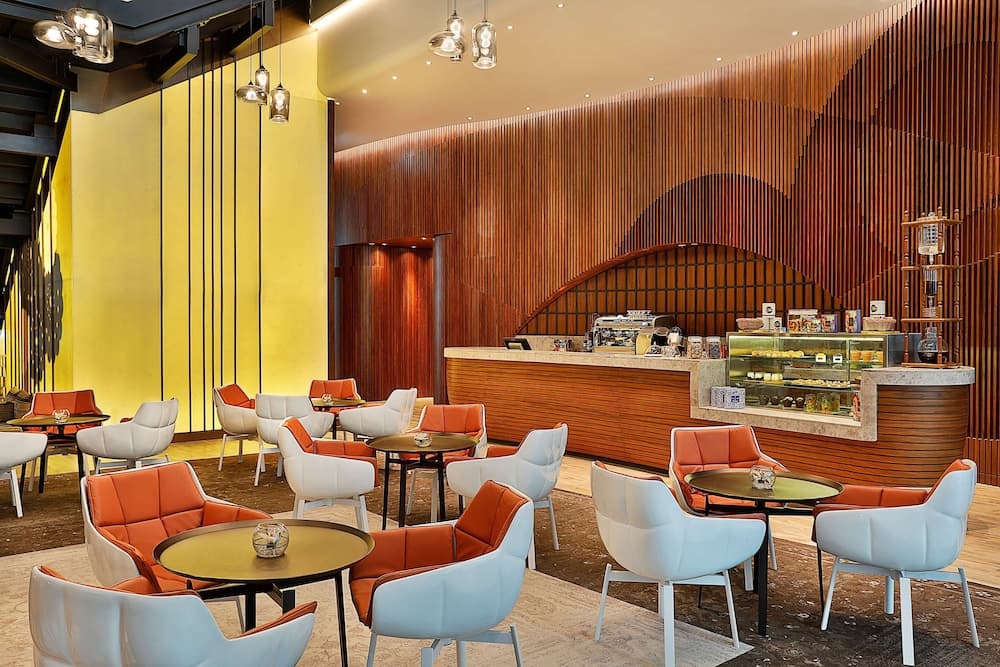 DoubleTree by Hilton Dubai - Business Bay — 3