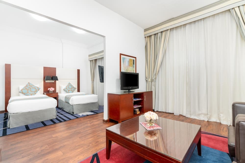 Hotel y Residencias Golden Sands — 7