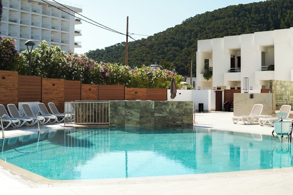 Apartamentos Typic Oasis Sa Tanca — 4
