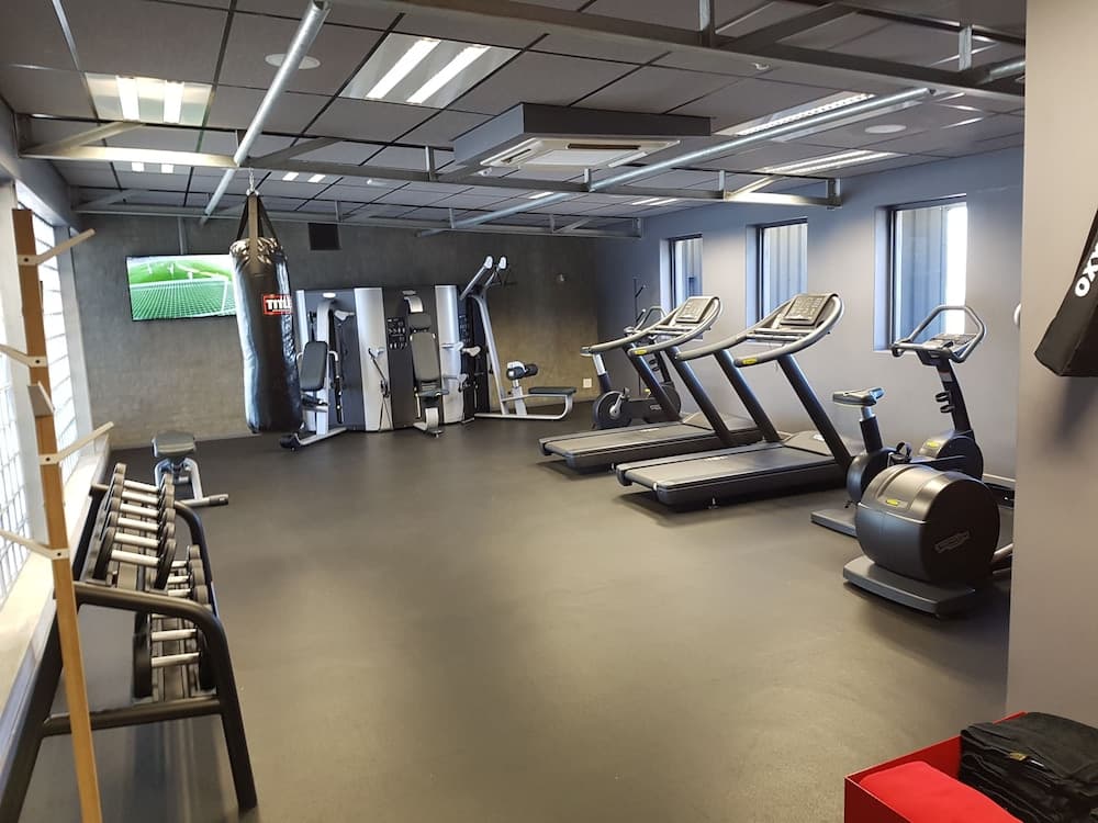 Radisson RED V&A Waterfront, Cape Town hotel, Silo 6, South Arm Road, V&A Waterfront, Cape Town, Western Cape, 8001, South Africa — photo 86