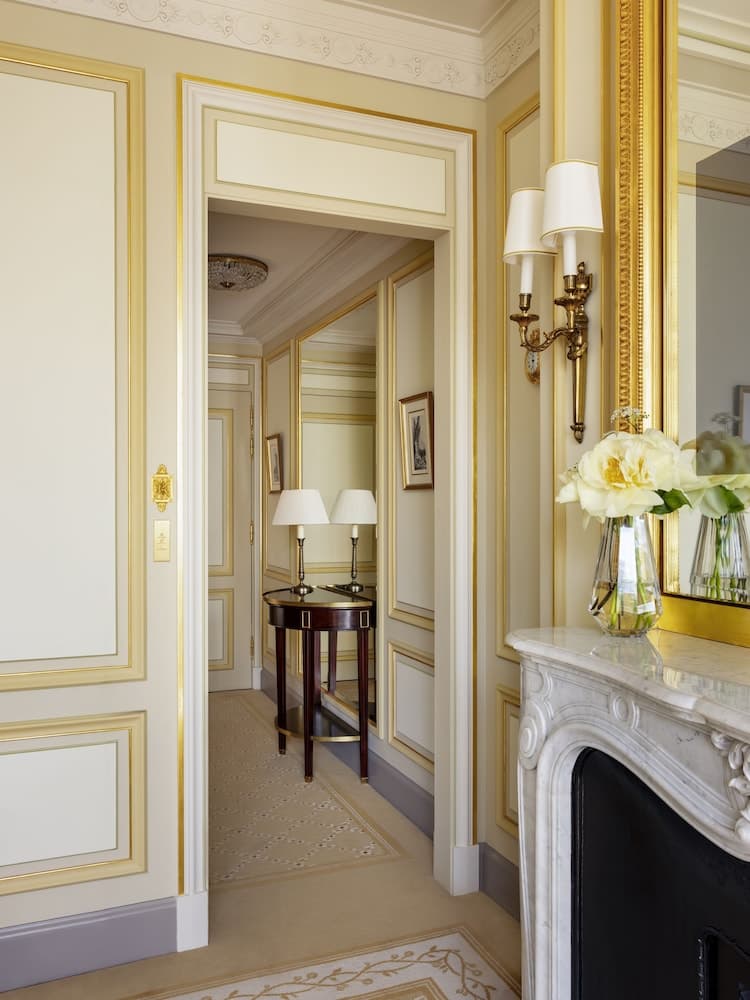 Ritz Paris — 13
