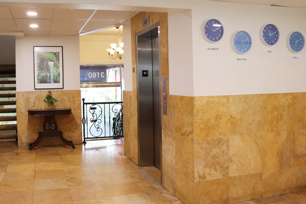 Hometel Suites - Los Angeles (Koreatown) — 2